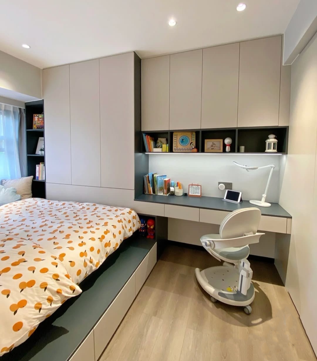 カスタムメイドのモダンな畳寝室用ワードローブと本棚一体型ユニ - Home Bathroom Dimensions のレビューと価格